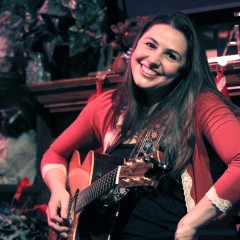 sara_da_adams house concert