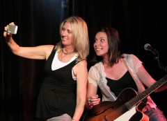 Nena with Cindy Lee Berryhill. Photo by Dennis Anderson.