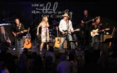 Bolland, performing with the Eve Selis Band. Photo by Dennis Andersen.