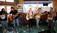 The Barbara Nesbitt Band: Mike Spurgat, Nesbitt, Marcia Claire, Billy Coomes. PHoto by Dennis Andersen.